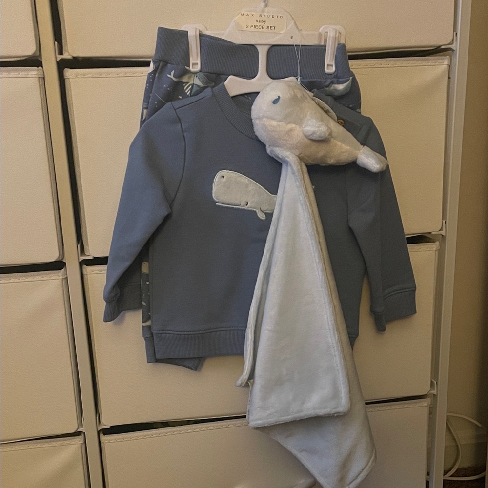 Max Studio Blue Kids Bottoms Set with Whale Design